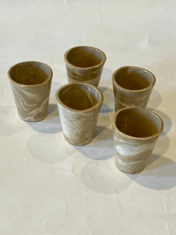 Set of marbled ceramic cups